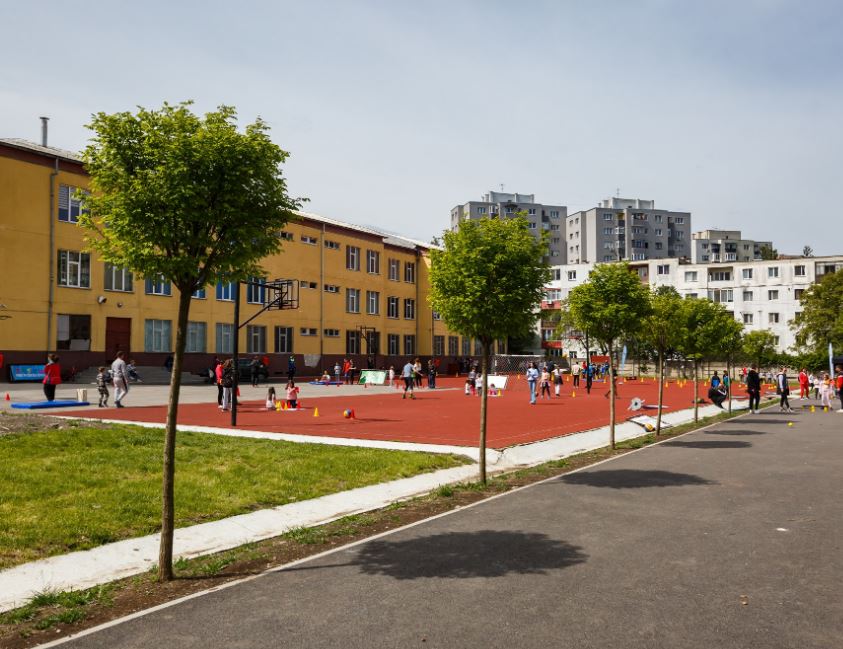 Investiție de aproape 100 de milioane de euro în infrastructura școlară a Clujului. Presiune pe bugetul local pentru următorii ani/Foto: Emil Boc Facebook.com
