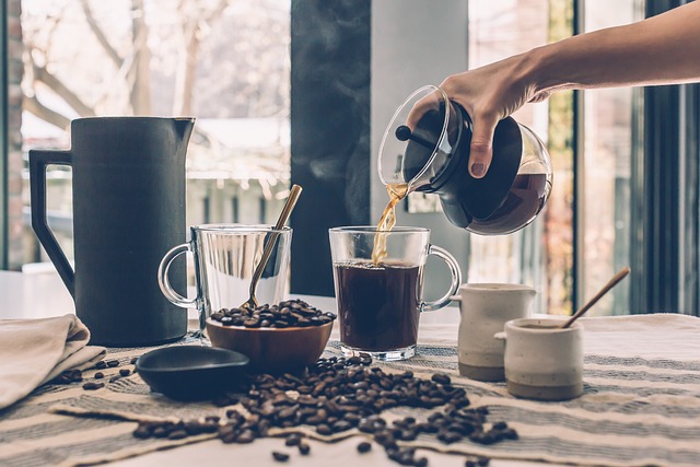 Schimbările climatice vor reduce suprafeţele de teren disponibile pentru producţia de cafea cu 54% până în anul 2100/ Foto: pixabay.com
