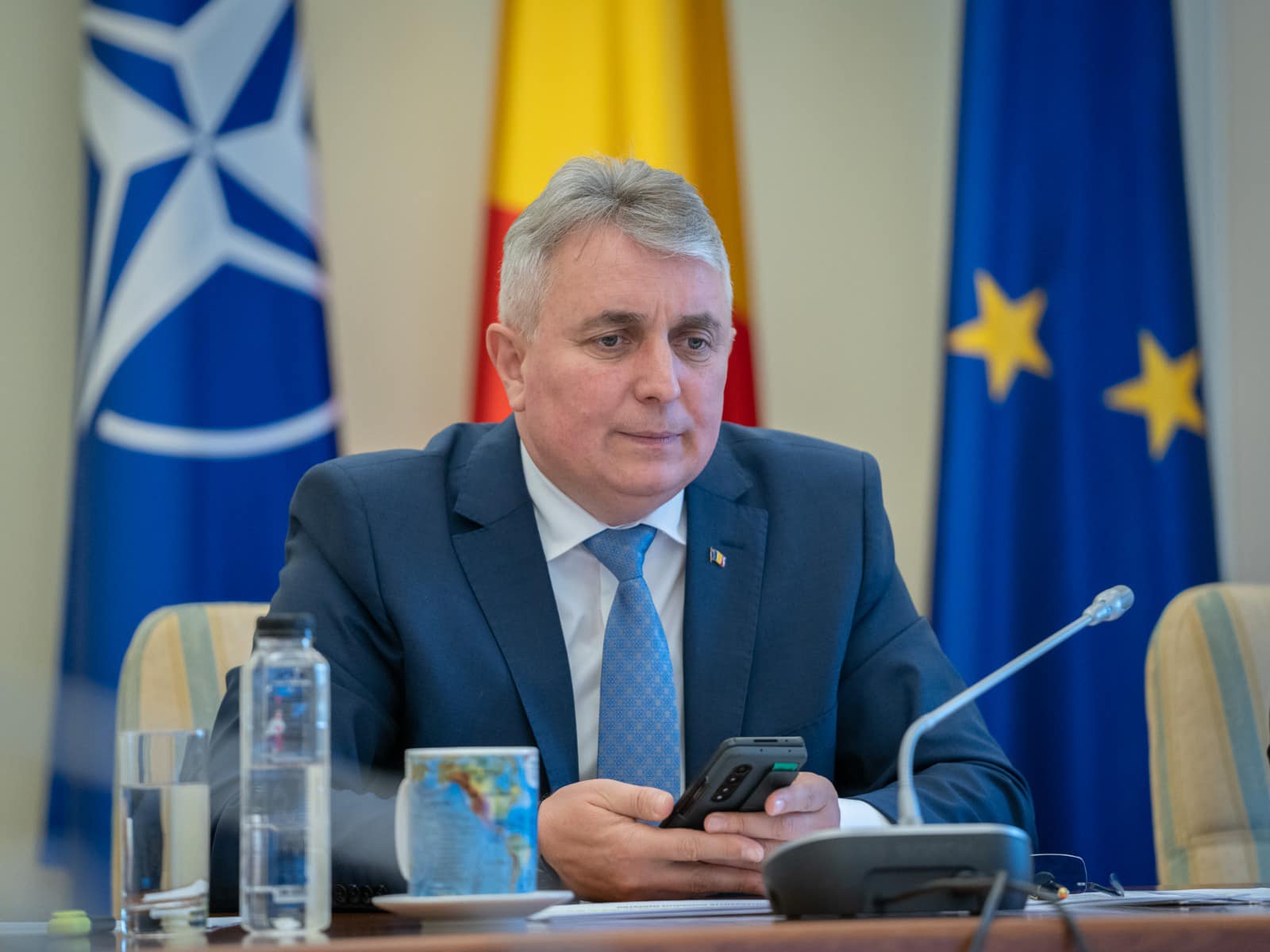 Cea mai înaltă instanță academică a decis: Bode nu a plagiat. FOTO: Facebook/ Lucian Bode