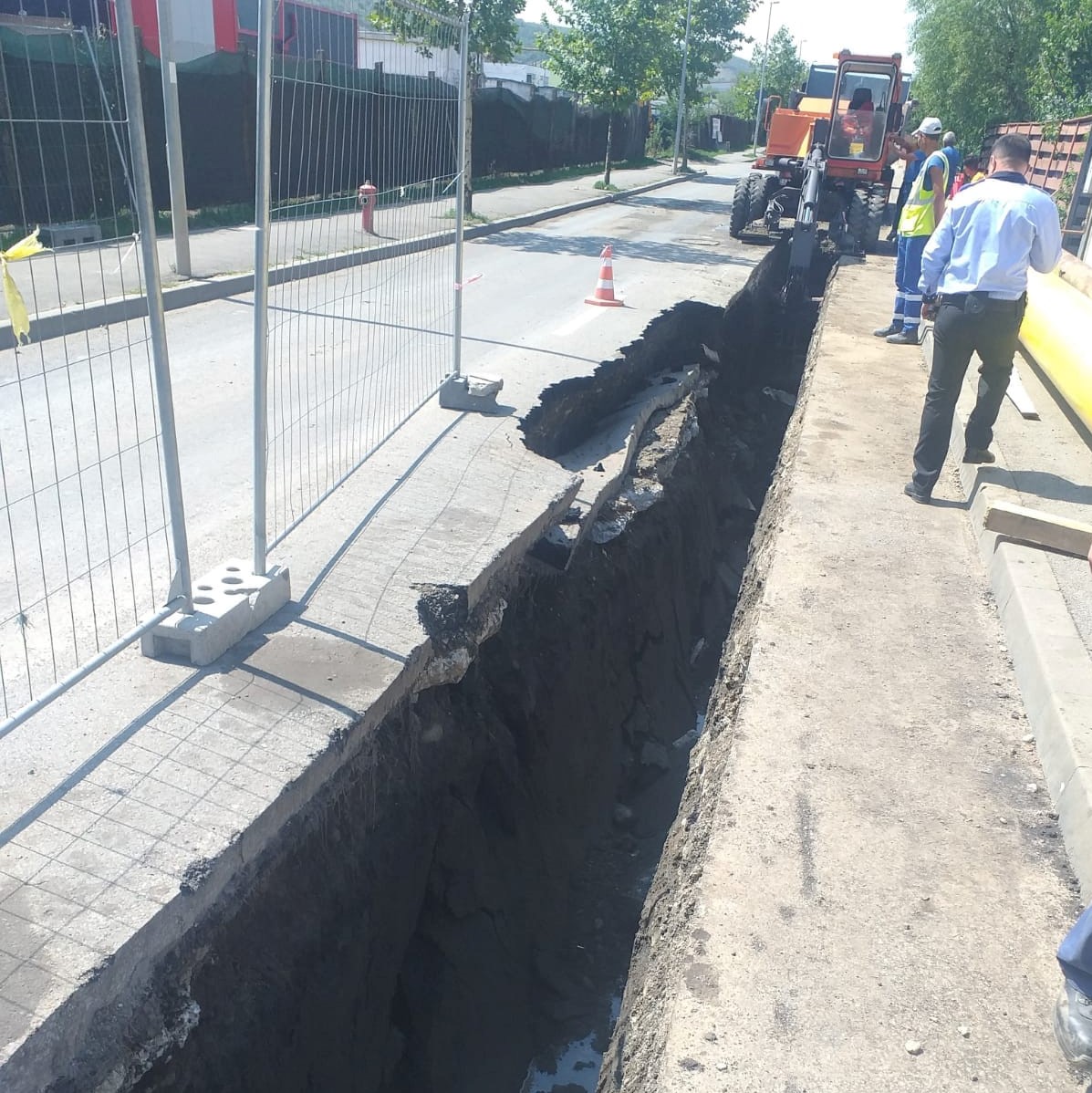 Investiții în dezvoltarea rețelei de canalizare a comunei Florești