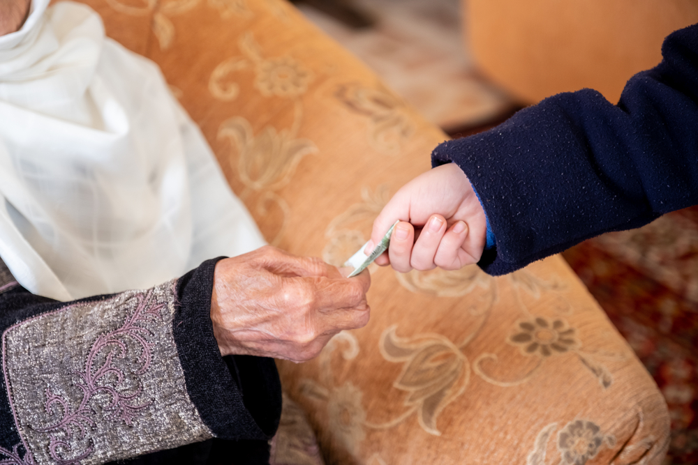 Aproape 20% dintre tinerii români cu vârste cuprinse între 15 și 29 de ani nu merg la școală și nici nu lucrează/ Foto: depositphotos.com