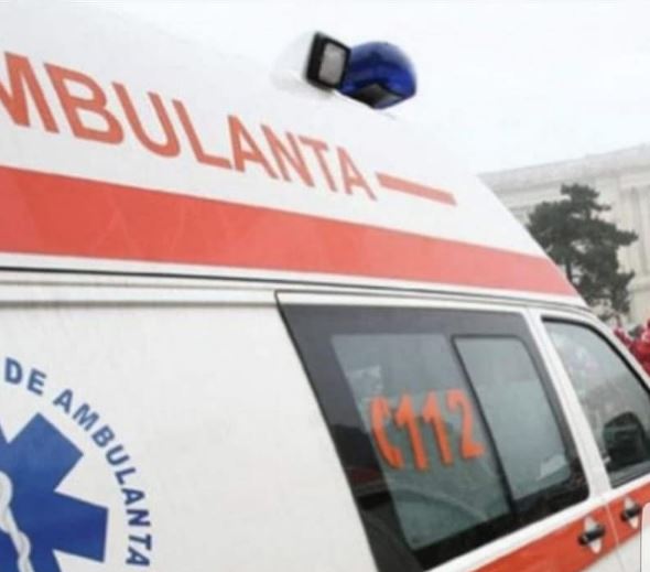 O femeie de 43 de ani a murit în urma unui stop cardiac