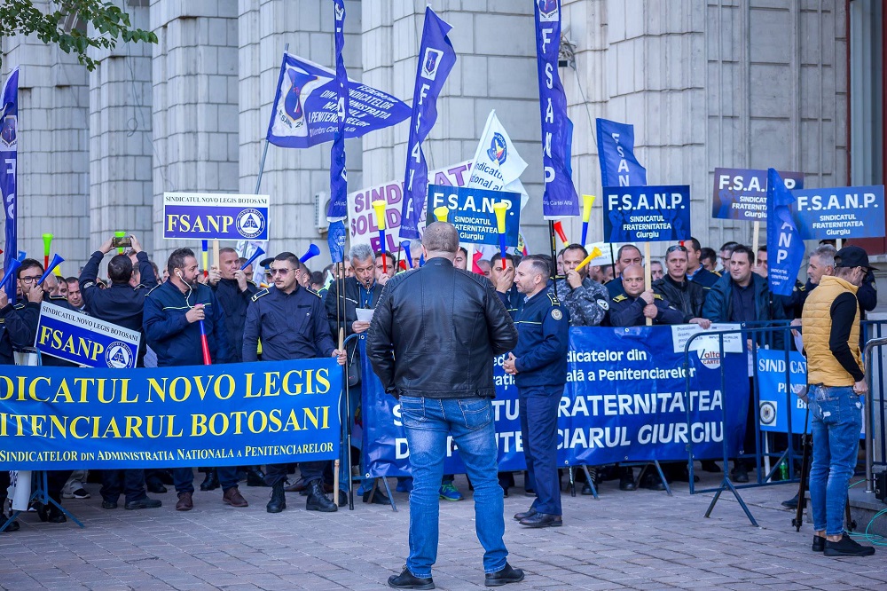 Protest al polițiștilor din penitenciare. Foto Facebook Federația Sindicatelor din Administrația Națională a Penitenciarelor FSANP