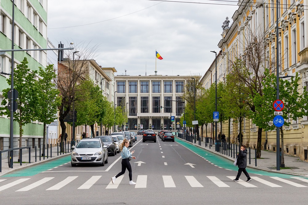 Administrația Boc a investit în ultimii ani pe programe de reducere a emisiilor de carbon. Foto Facebook Emil Boc