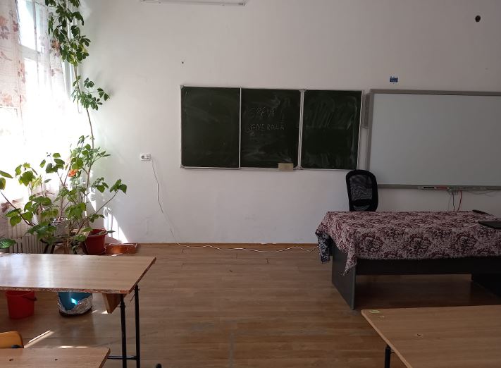 Cu cât cres salariile profesorilor?/foto: FSLI România Facebook.com