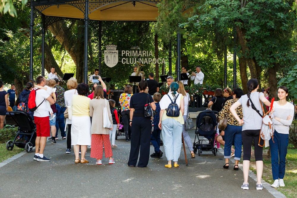 Publicul clujean la concertele de fanfară din Parcul Central