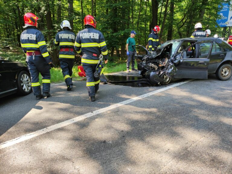 Trei bărbați au murit într-un accident la Sibiu. Foto ISU SIbiu