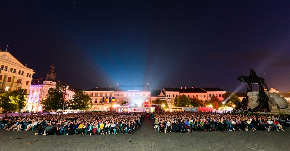 Piața Unirii din Cluj-Napoca a fost neîncăpătoare pentru publicul TIFF. Foto: TIFF