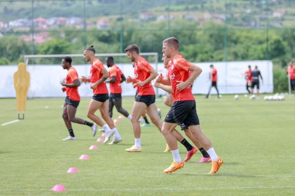 CFR Cluj la antrenamente/ Foto: Fotbal Club CFR 1907 CLUJ - Facebook