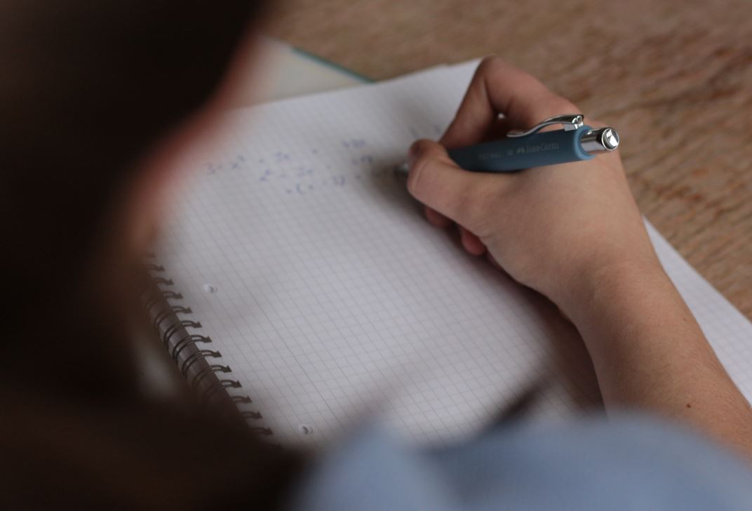 Zeci de elevi clujeni nu s-au prezentat la examenul de Mate de la BAC/Foto: pexels.com