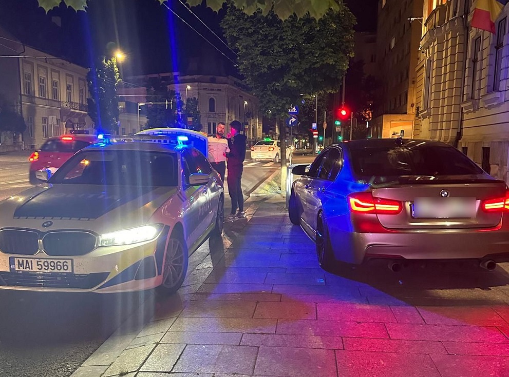 Acțiune a Poliției Rutiere pe strada Moților. Tânăr testat cu aparatul Drugtest. Foto: IPJ Cluj