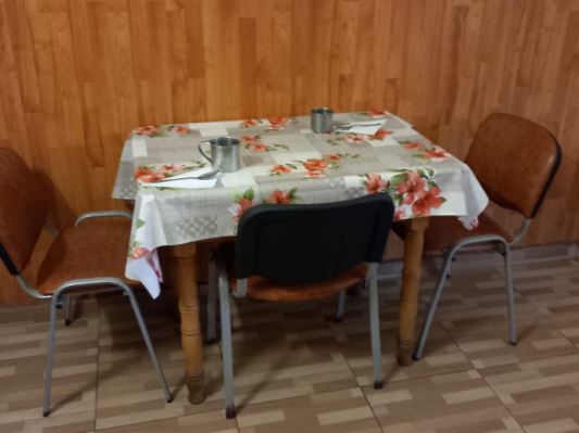 Condiții improprii în azilele de bătrâni. Protecția Consumatorilor Cluj a împărțit amenzi/Foto: CRPC Cluj