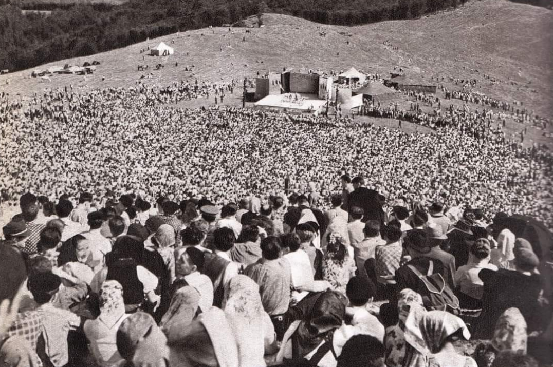 Târgul de Fete din 1963/ Foto: apuseni.info (forograf: Alexandru „Sandu” Mendrea)