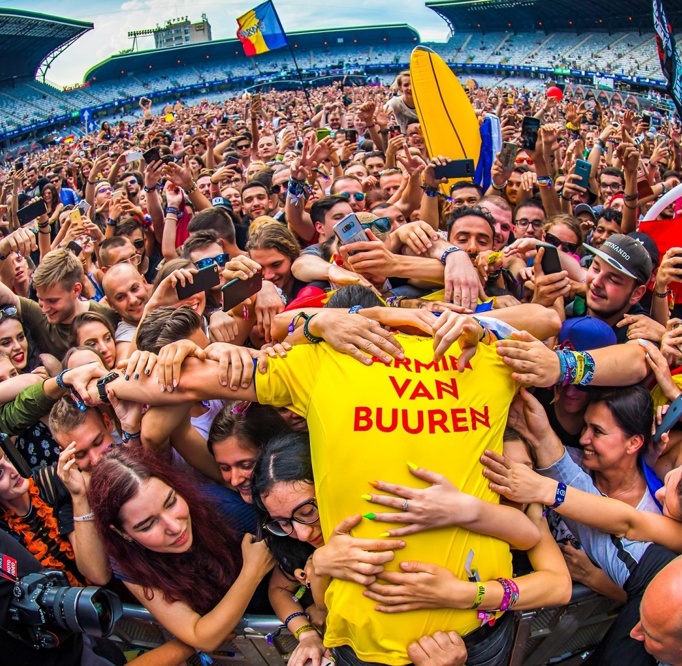 Armin van Buuren pe scena principală la Untold. Foto: Facebook Untold