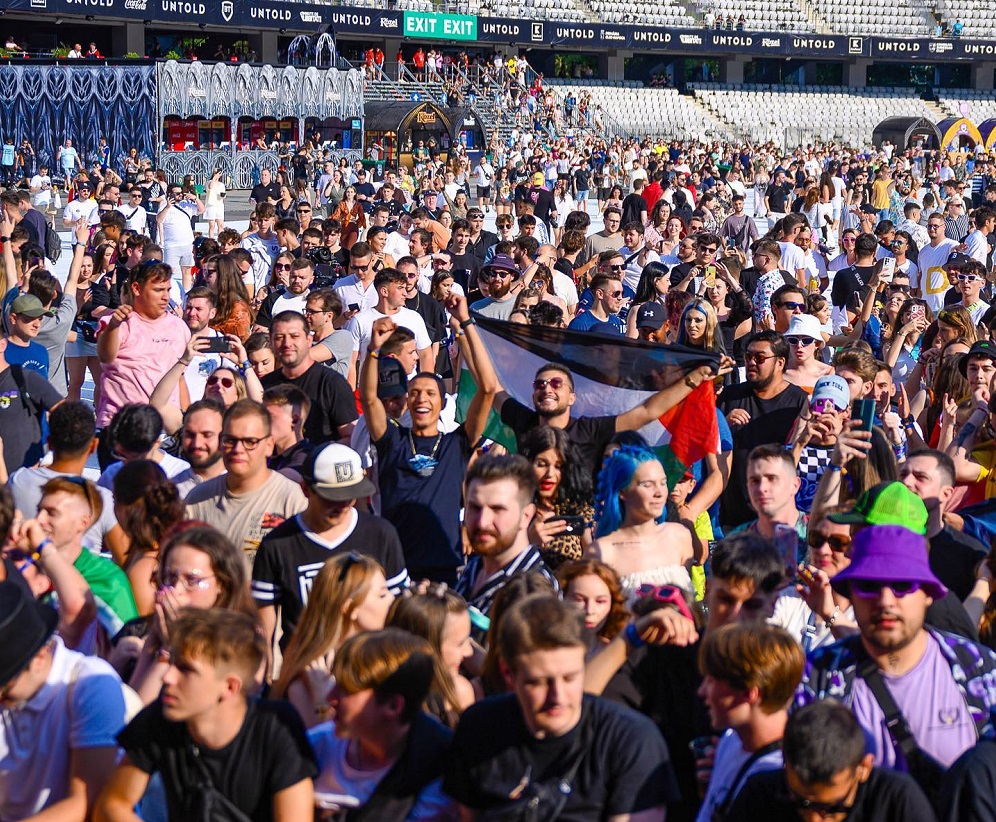 Stadionul Cluj Arena s-a umplut rapid în a doua zi de Untold. Foto: Facebook Untold