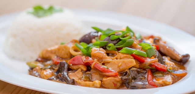 Mâncare cu sos Teriyaki