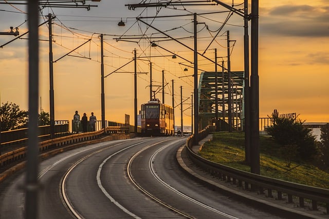 Tramvai pe șine/ Foto: pixabay.com