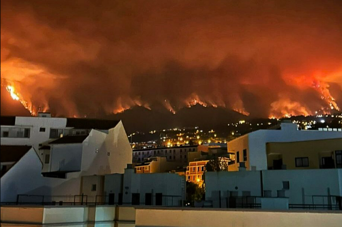 Incendiu/ Foto reprezentativă: Foto: @WxNB_ - Twitter