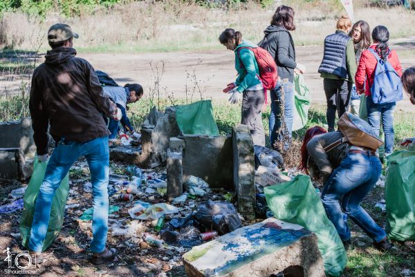 Mii de voluntari din sunt așteptați să participe