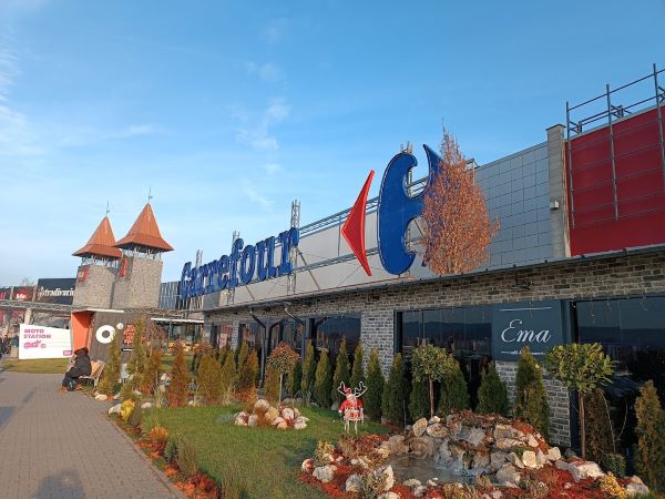 Un mare lanț de supermarketuri din România retrage două tipuri de pește de pe piață/ Foto: M.D. - Google Maps