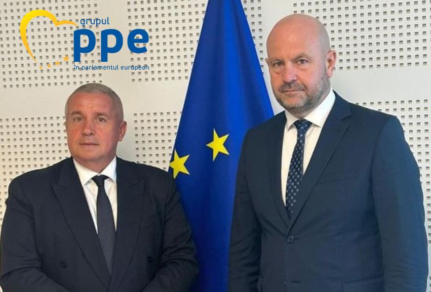 Europarlamentarul Daniel Buda și Vladimir Bolea