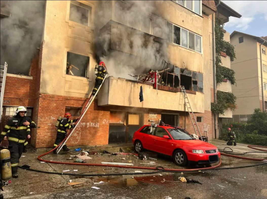 EXPLOZIE urmată de incendiu