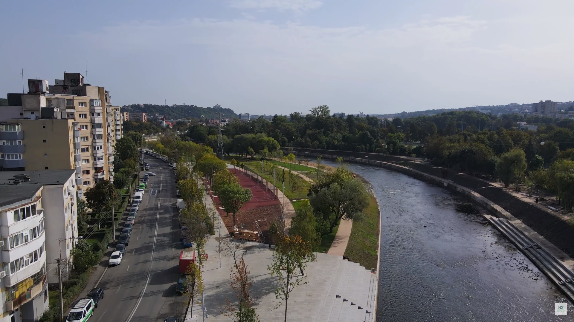 Stadiul lucrărilor la malurile Someșului a ajuns la 84%. FOTO: Captură ecran/ Legat de Cluj - Youtube