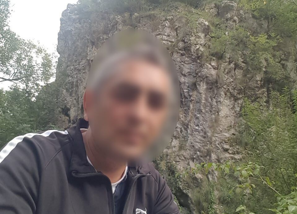 Bărbatul care a murit călcat de tren era polițist local/ Foto: Facebook