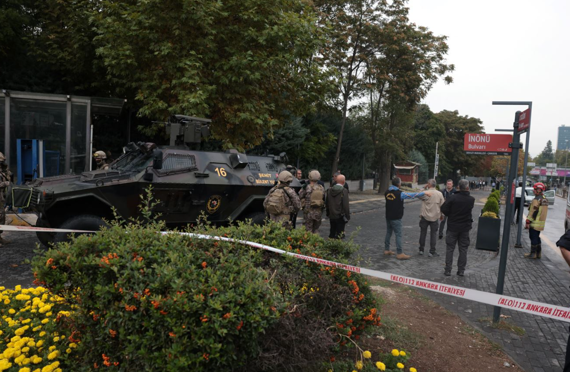 O explozie puternică s-a produs duminică dimineața în centrul capitalei Ankara/ Foto: @IntelPk_ - Twitter