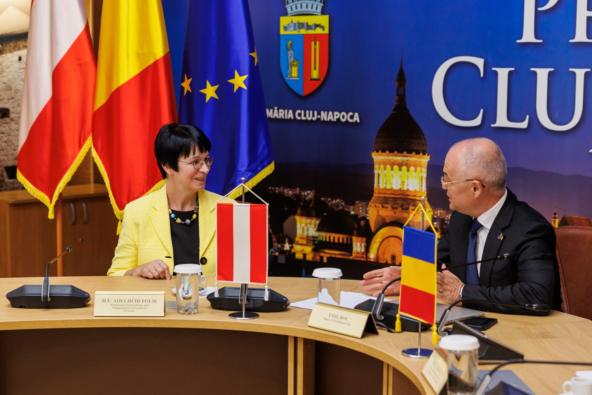 Emil Boc face lobby pentru primirea României în Schengen. FOTO: Facebook/ Emil Boc