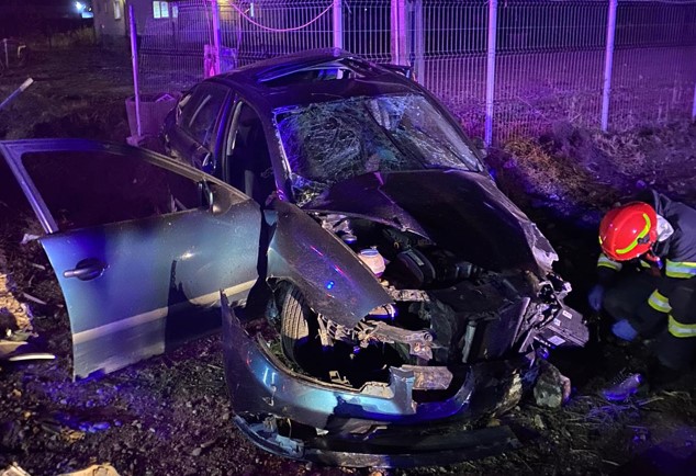 Șoferul care a provocat accidentul de la ieșire din Gherla era beat și posibil drogat / Foto: ISU Cluj