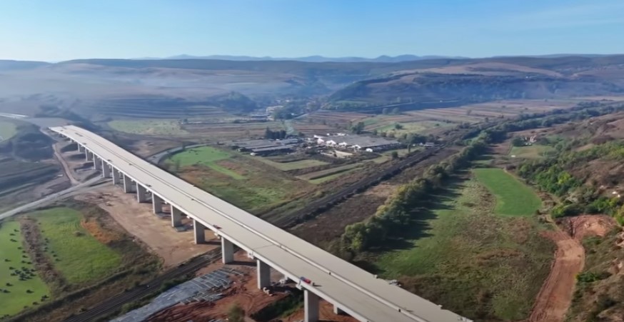 Unul dintre cele mai lungi viaducte de pe A3 / Foto: captură video YouTube -  Cristian Marius Man