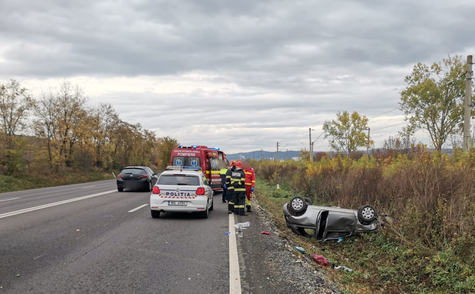 Accident cu o mașină în Jucu / Foto: ISU Cluj