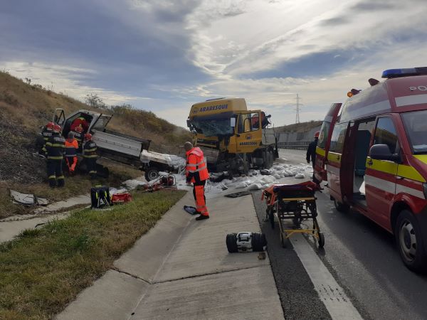 În accident au fost implicate un TIR și un camion/ Foto: ISU Cluj