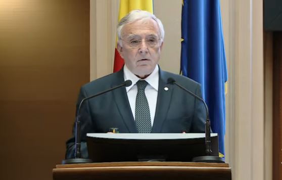 Mugur Isărescu