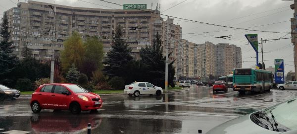 Cartierul Mărăști într-o zi ploioasă/ Foto: monitorulcj.ro