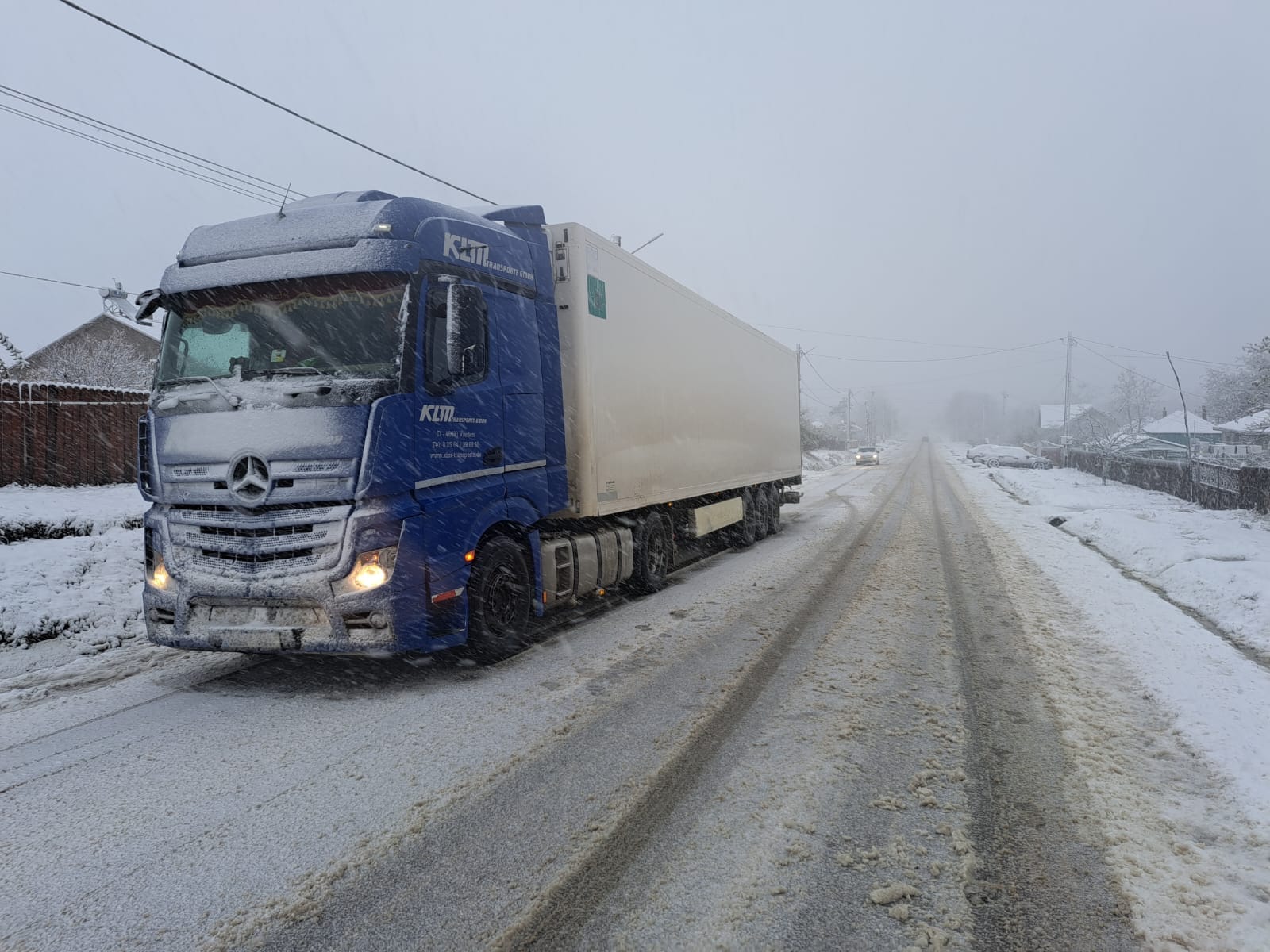 Prima ninsoare a creat haos în România. FOTO: DRDP Iași/ Facebook