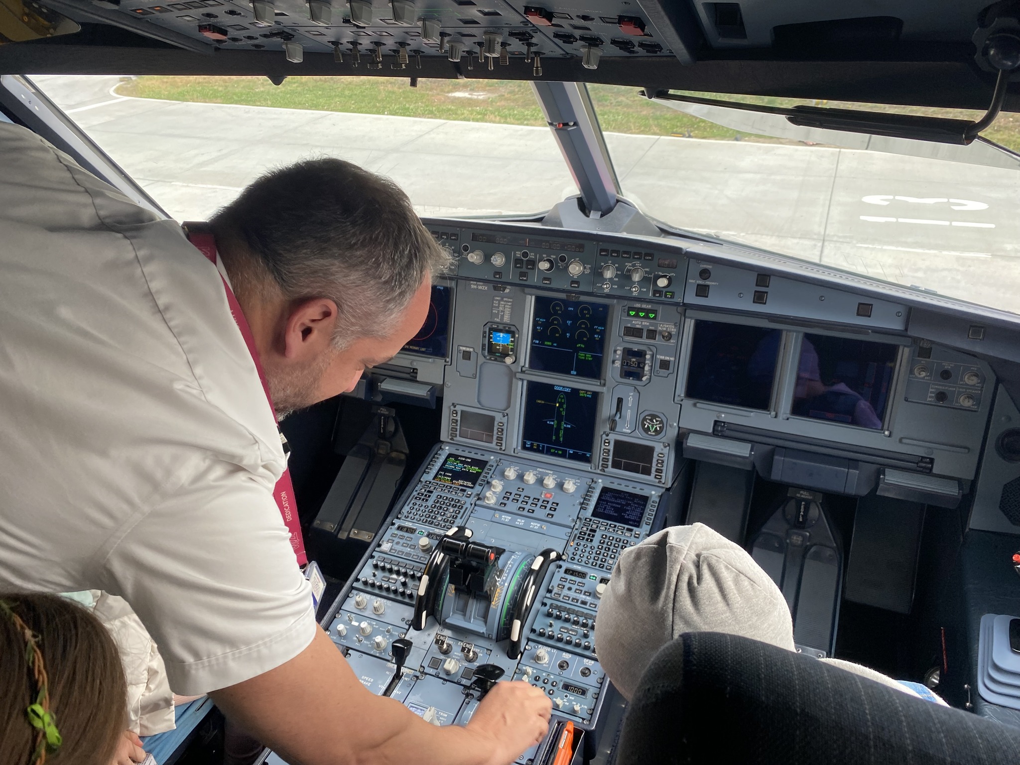 Peste 200 de elevi au vizitat Aeroportul Internațional „Avram Iancu” Cluj