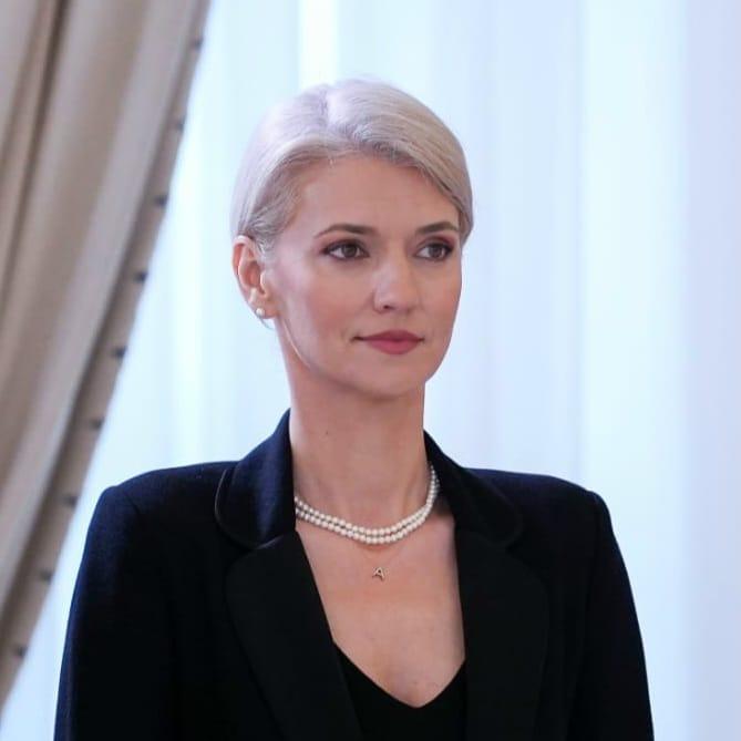 Ministrul Justiţiei afirmă că legea împotriva fugarilor i se va aplica şi primarului Cherecheş  Foto Facebook Alina Gorghiu