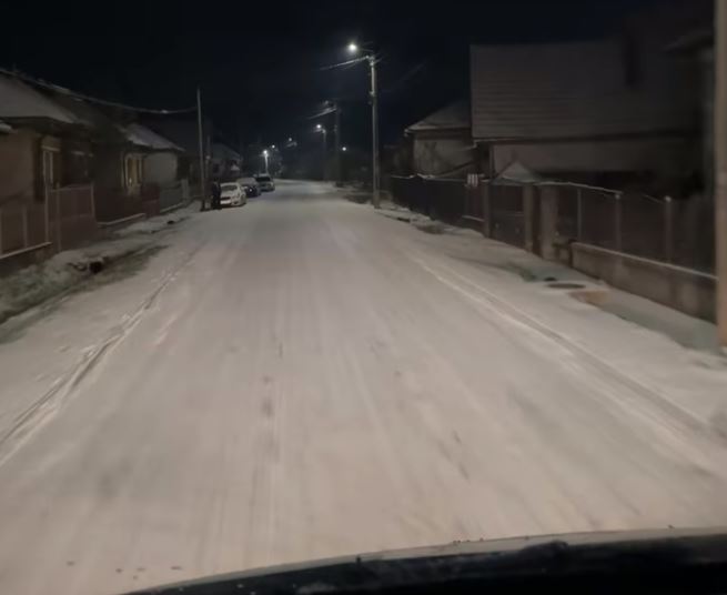 Circulație dificilă pe drumurile comunale/Foto: Info Trafic jud. Cluj Facebook.com