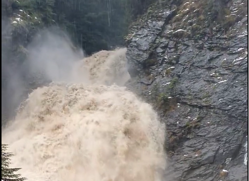 Cascada Vălul Miresei