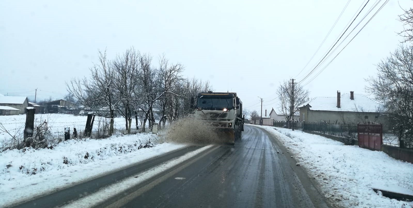 Acțiuni de deszăpezire și de prevenire a poleiului