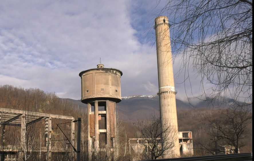 Două eleve în vârstă de 15 ani din Uricani