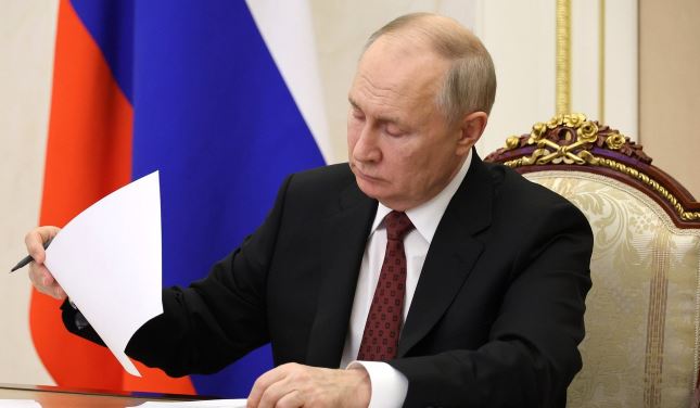 Vladimir Putin va candida pentru un nou mandat la alegerile prezidențiale din Rusia