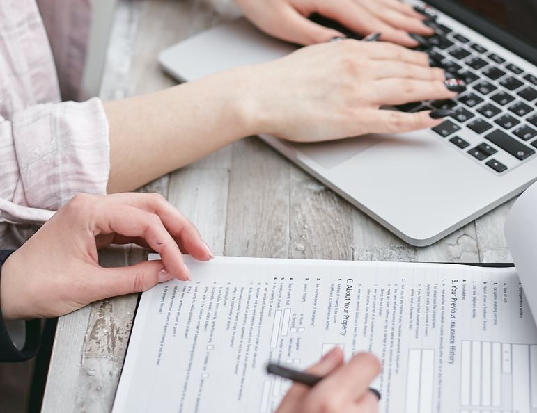 Inflație legislativă în România/Foto: pexels.com