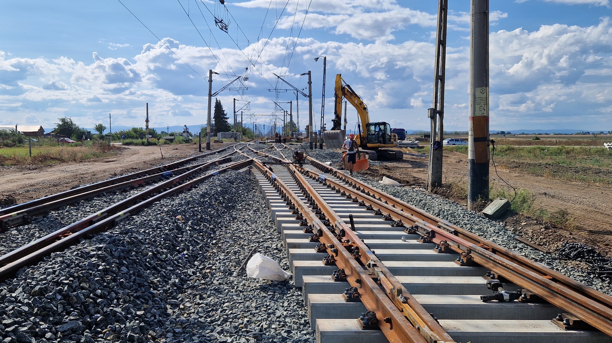 Niciun kilometru de cale ferată reconstruită la maxim 160 km/h