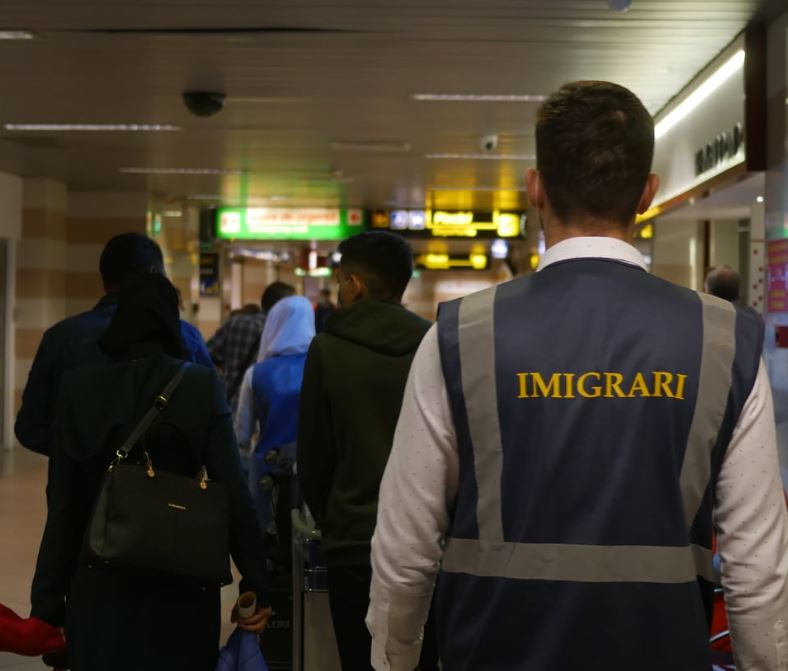 Cetățeni străini care au încercat să treacă granița ilegal