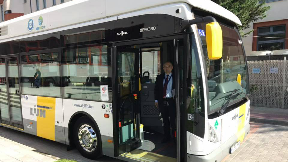 Autobuzele cu hidrogen vor fi introduse pe liniile de transport public din Cluj-Napoca/Foto: Emil Boc Facebook.com