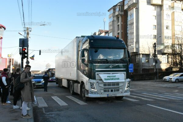 Transportatorii și fermierii au protestat