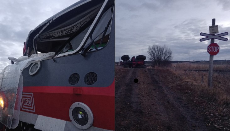 Tractor lovit de un tren care circula pe direcția Sibiu - Cluj / Foto: IPJ Sibiu